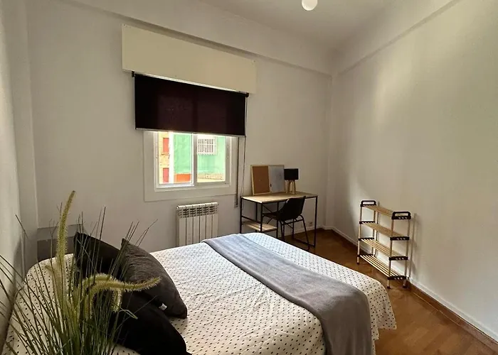 Plaza America - Feel The Vibe Daire *