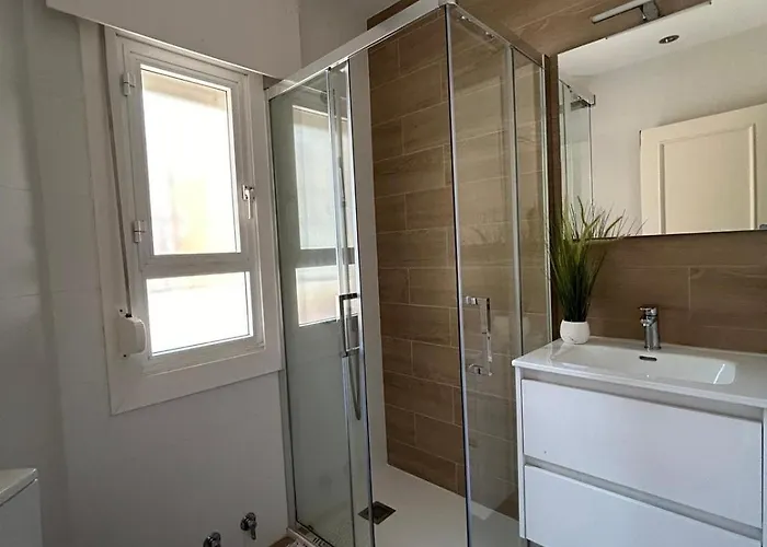 Plaza America - Feel The Vibe * Vigo