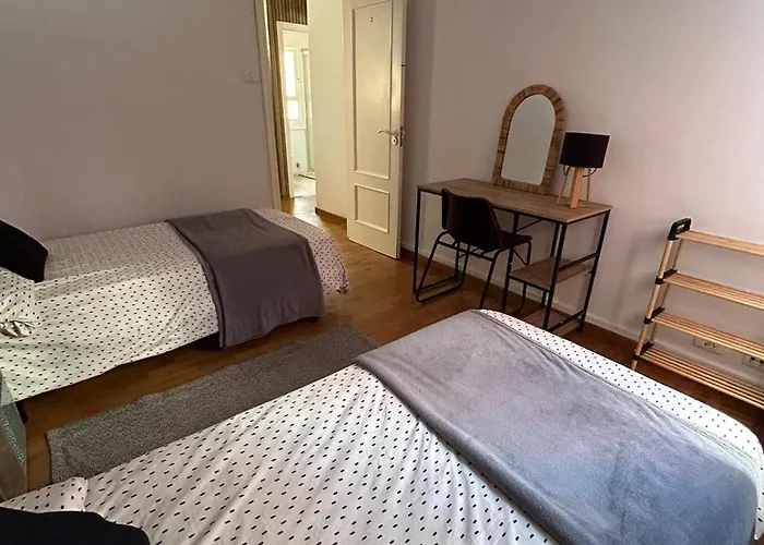 Plaza America - Feel The Vibe *