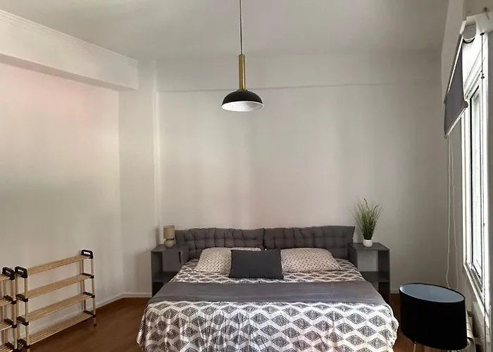 Plaza America - Feel The Vibe Vigo